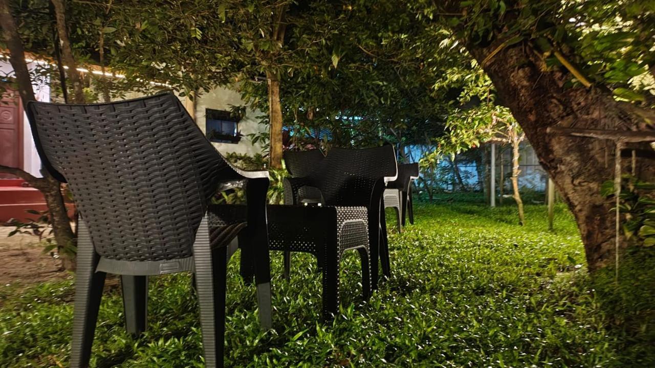 Marari Adonis Beach Villa Mararikulam Exteriér fotografie