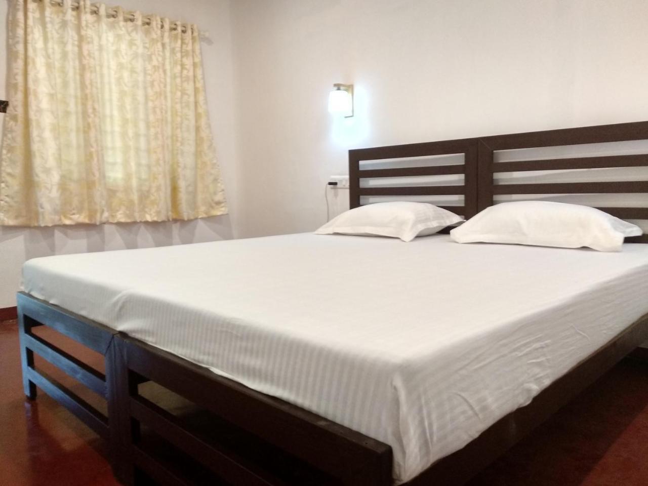 Marari Adonis Beach Villa Mararikulam Exteriér fotografie