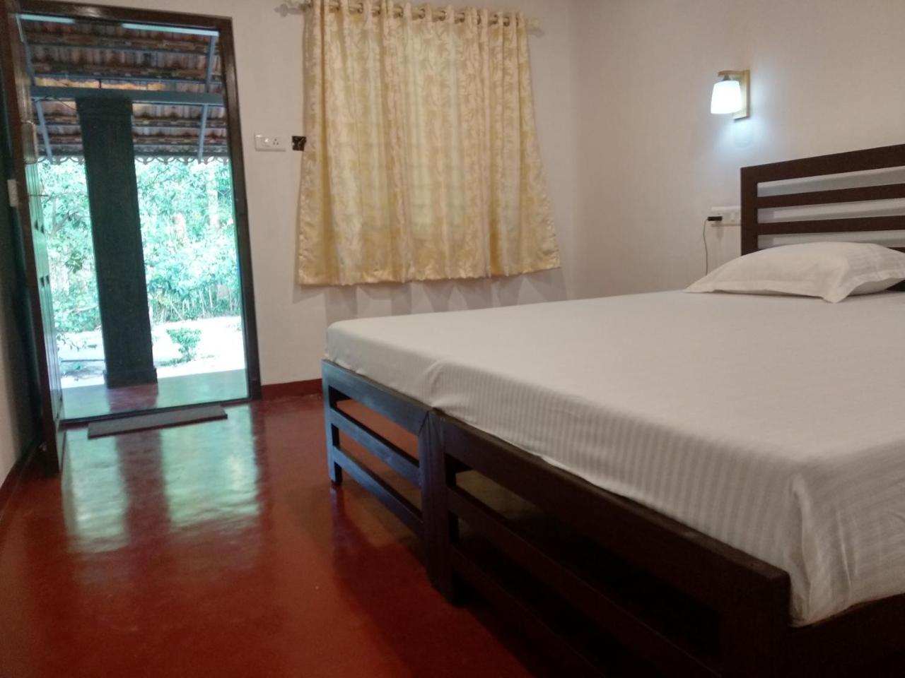 Marari Adonis Beach Villa Mararikulam Exteriér fotografie